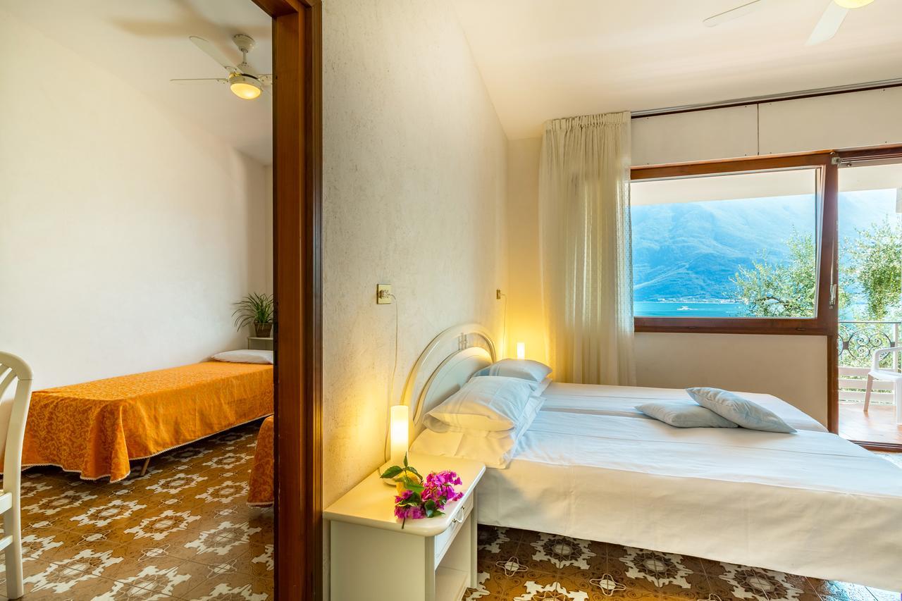 Hotel Riviera Limone sul Garda Exterior foto