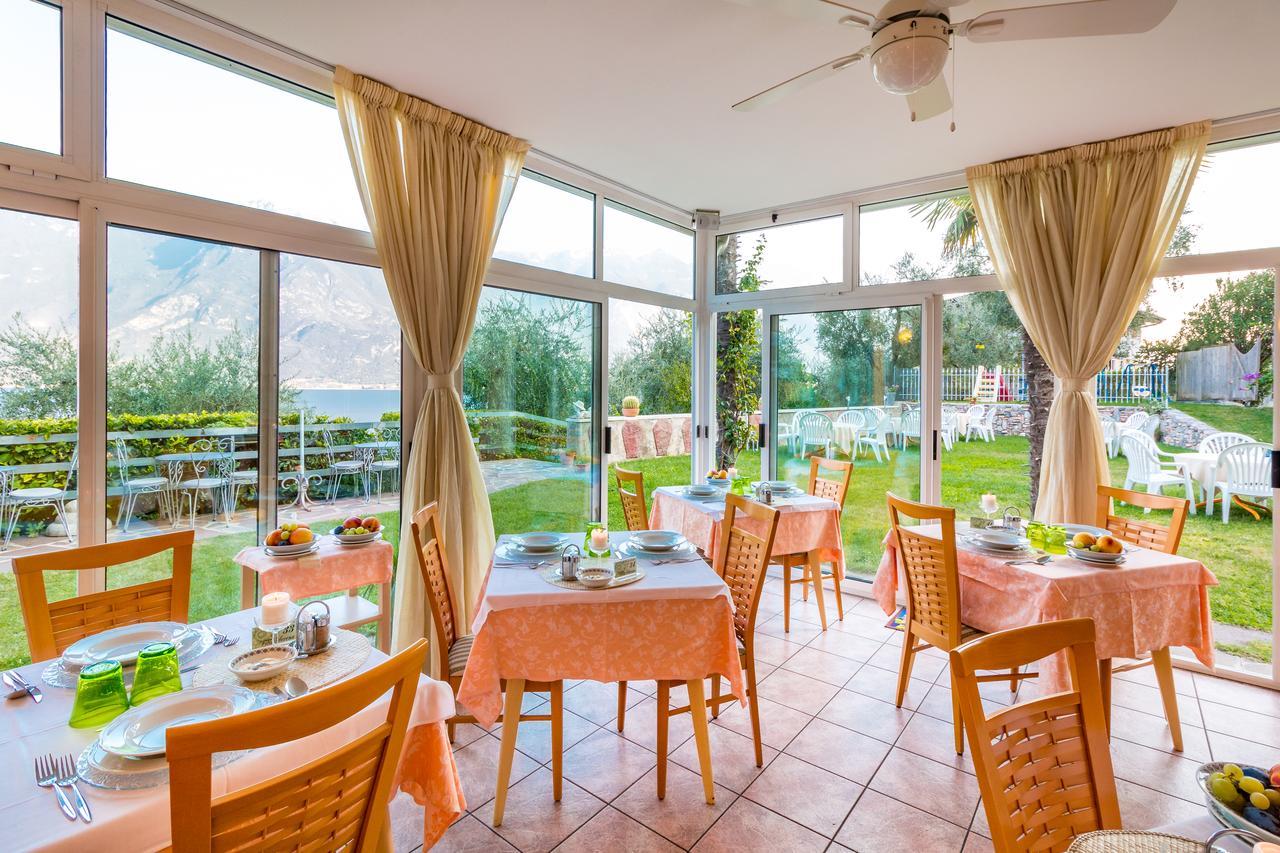 Hotel Riviera Limone sul Garda Exterior foto