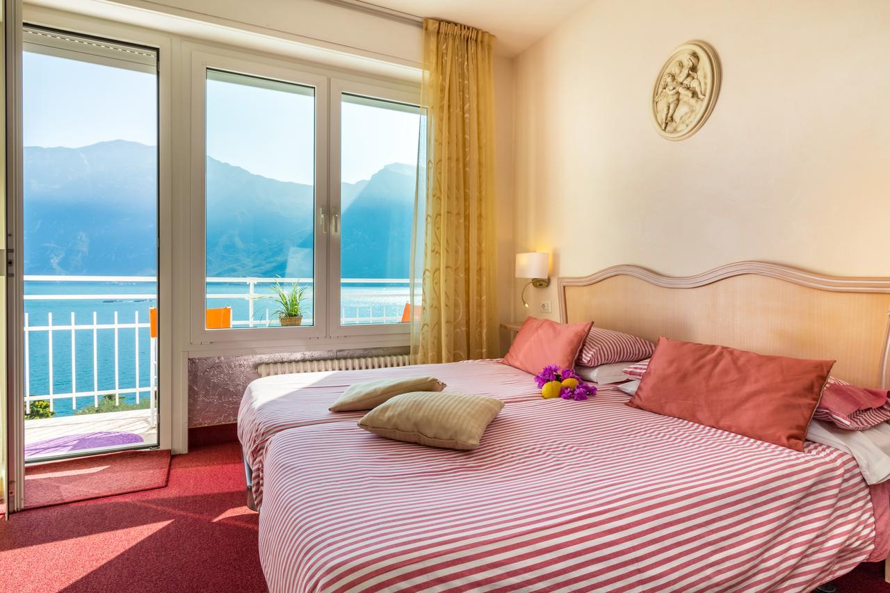 Hotel Riviera Limone sul Garda Exterior foto
