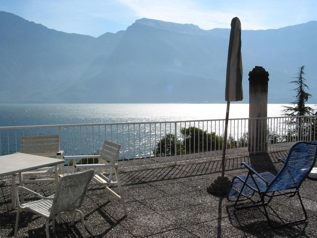 Hotel Riviera Limone sul Garda Exterior foto