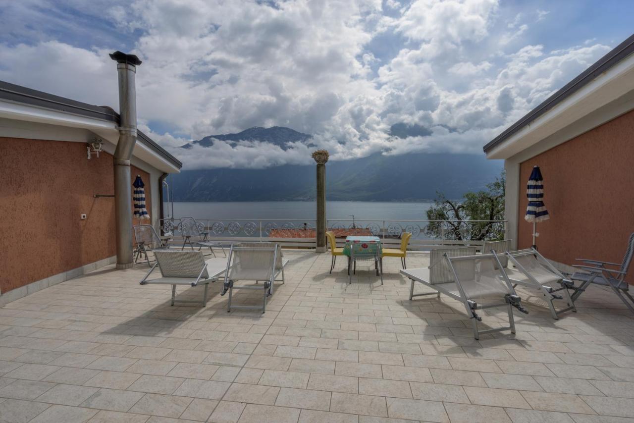 Hotel Riviera Limone sul Garda Exterior foto