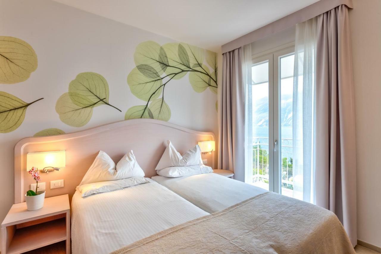Hotel Riviera Limone sul Garda Exterior foto